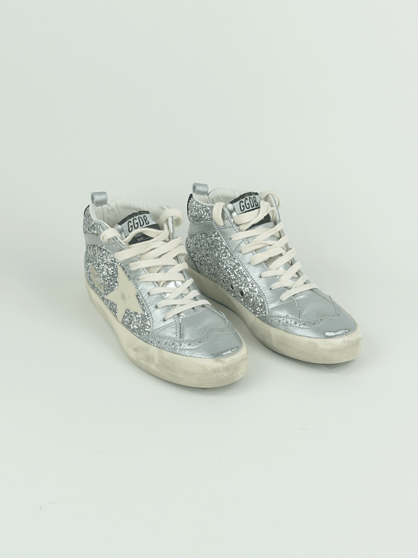 MID STAR GLITTER UPPER LAMINATED TOE WAVE AND SPUR LEATHER STAR SUEDE HEEL SILVER/IVORY/BLACK