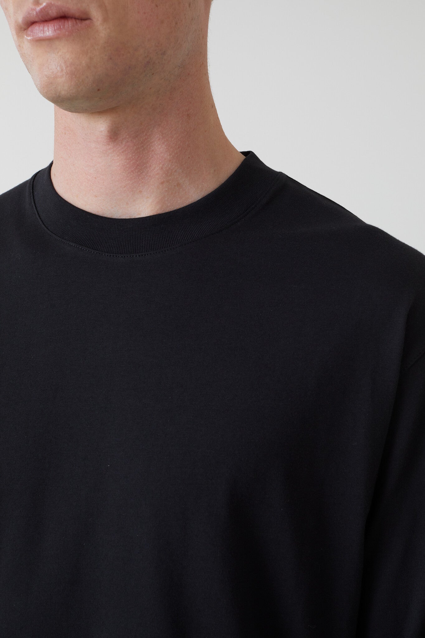 CLASSIC LONGSLEEVE T-SHIRT BLACK FW23